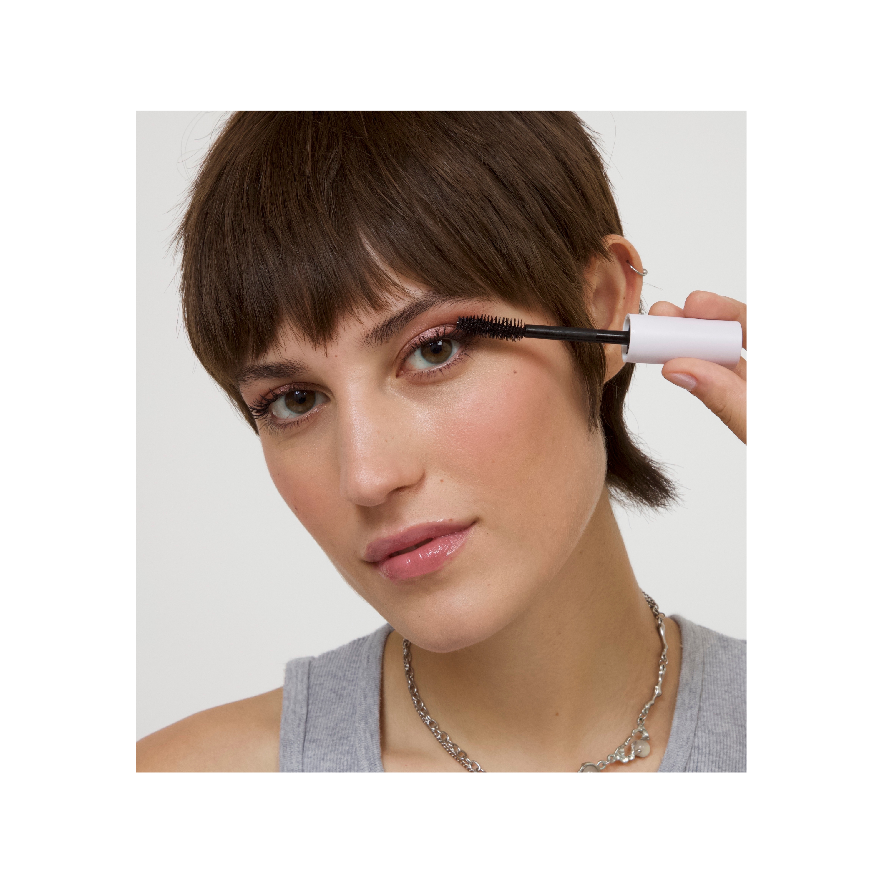 Pretty Extra Mascara